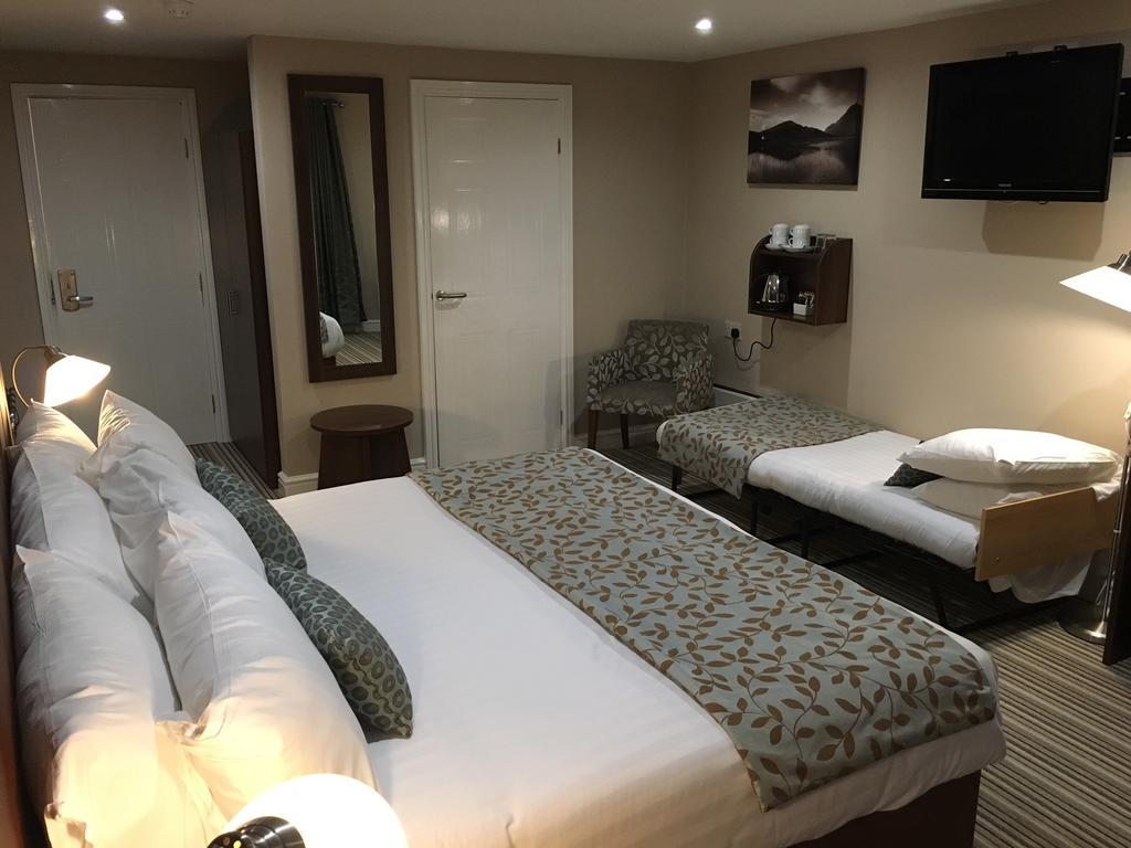 Twin Oaks Hotel Chesterfield Phòng bức ảnh