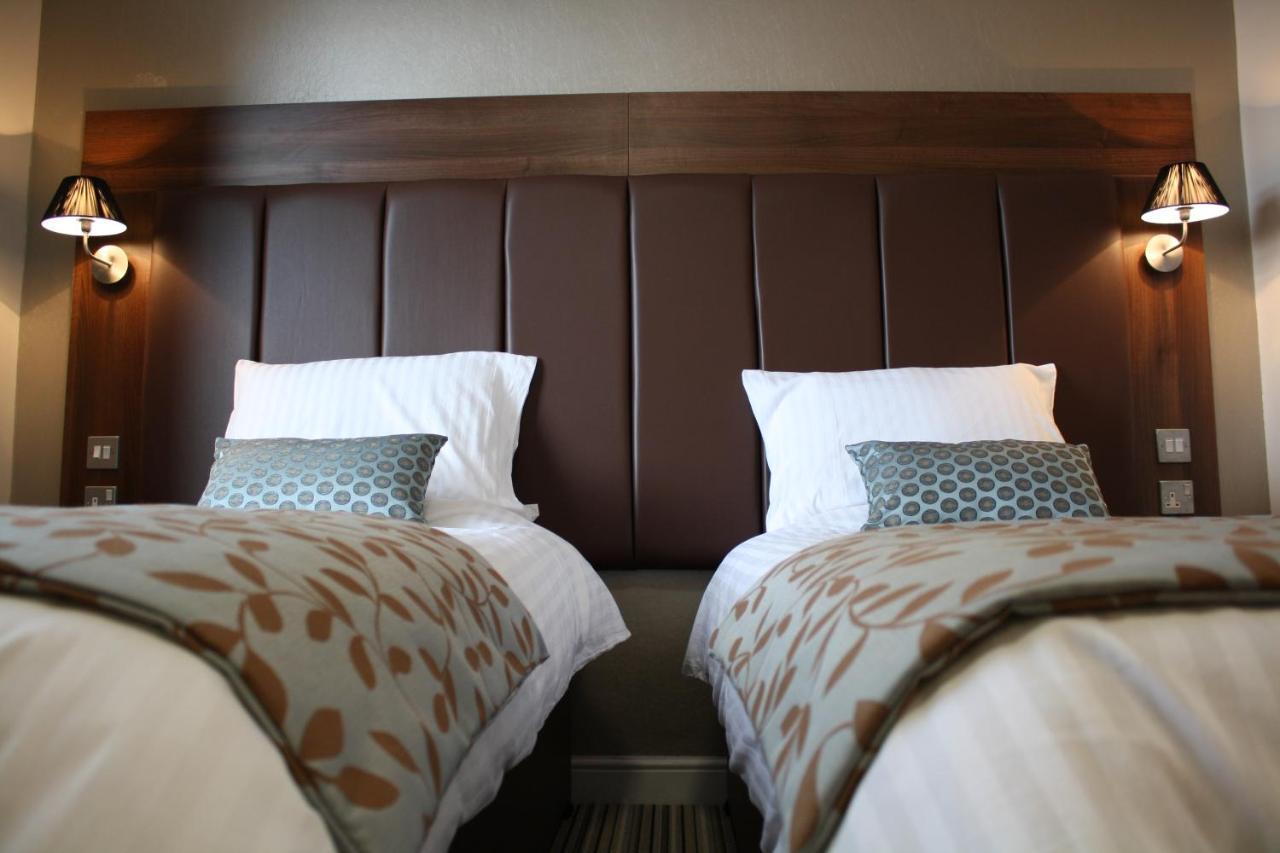 Twin Oaks Hotel Chesterfield Ngoại thất bức ảnh
